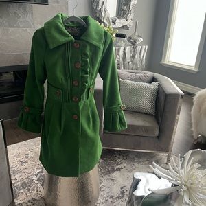 Pink martini green prettiest ever 👢coat size medium👢 fall pretty 👢
